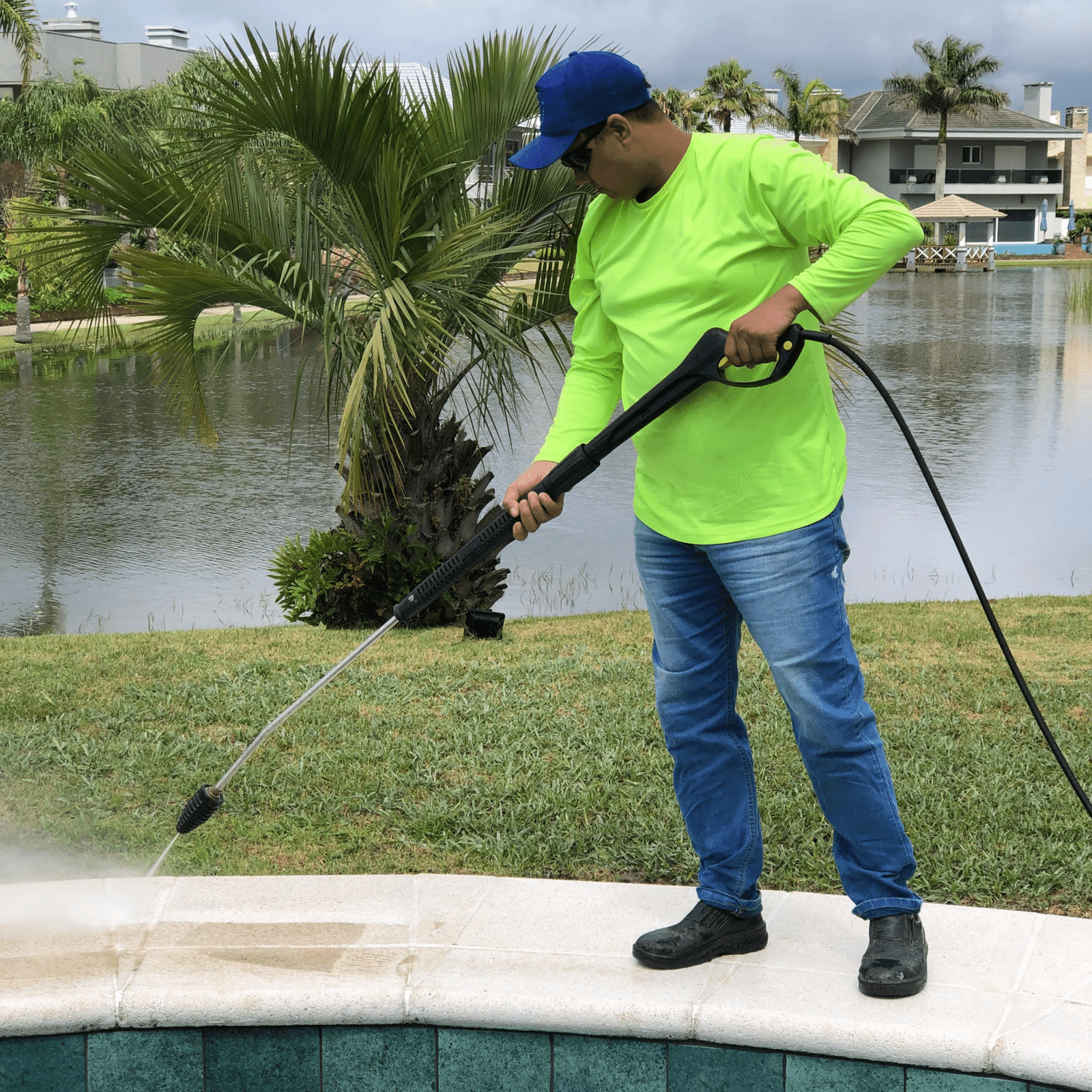 Lavagem de Piso em Piso Cimenticio-Atermico